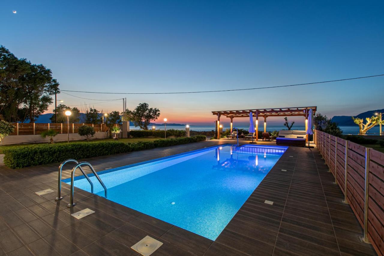 Niovi Seaside Suites Kíssamos Exteriör bild