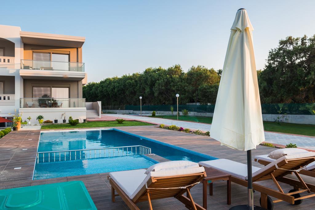 Niovi Seaside Suites Kíssamos Exteriör bild